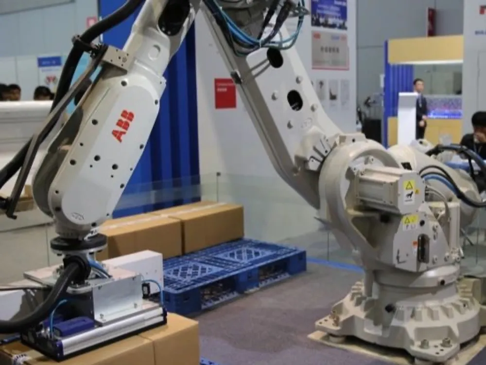 industrial robot training