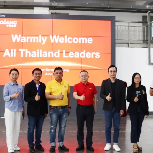 Mr. Chatsada Chunaurai, Technical Director of the Ministry of Labor of Thailand, led a delegation to visit Sino-German Dolang